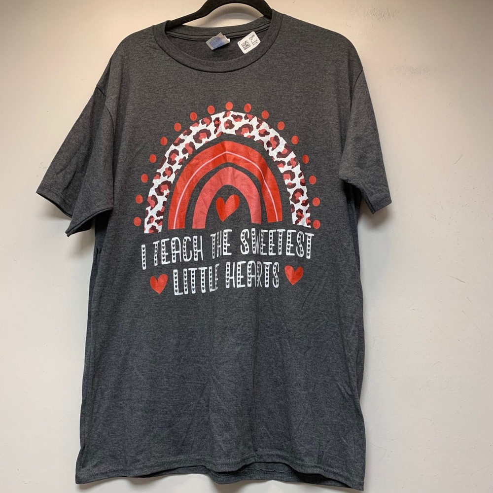 Port & Company Teacher Graphic T-Shirt L Gray Excellent Leopard Rainbow Heart
